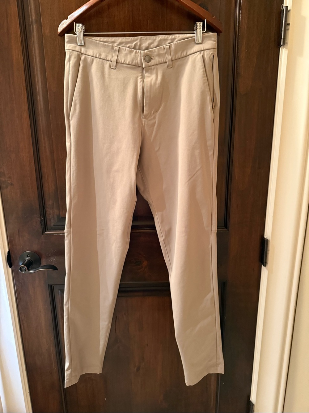 lululemon athletica Men's Khaki Stretch Chinos - Light Taupe